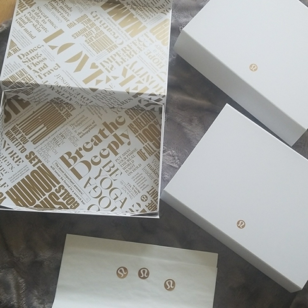 Lulu lemon ONE BOX storage special edition